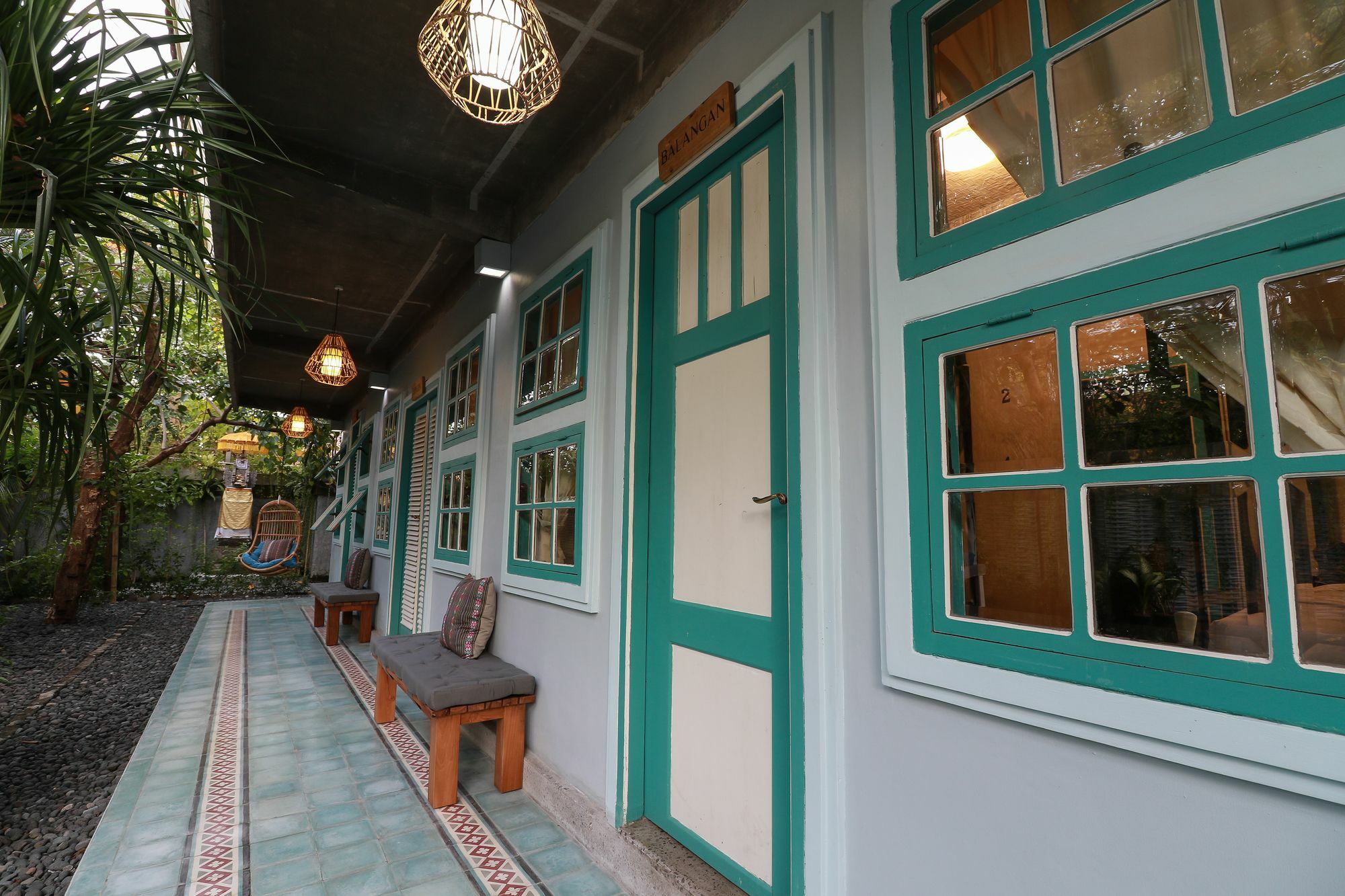 Kosta Hostel Seminyak Exterior photo